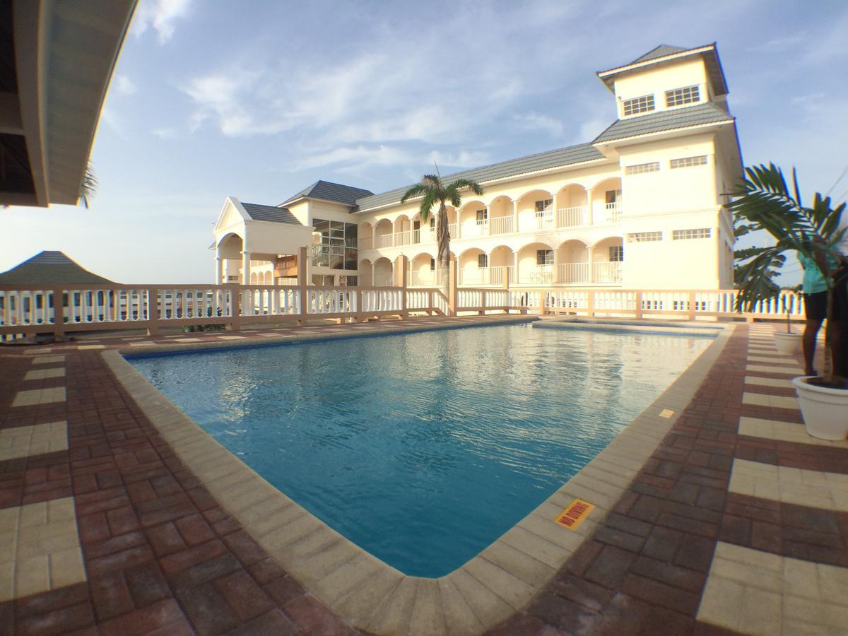 Glistening Waters Hotel Falmouth Ngoại thất bức ảnh